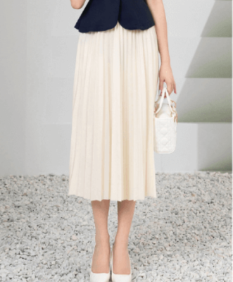 phối đồ với chân váy xếp ly