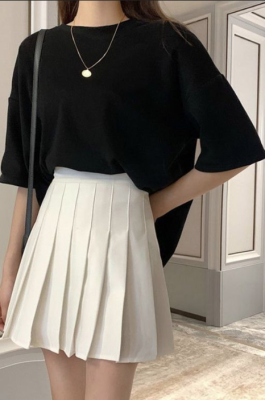 phối đồ với chân váy xếp ly