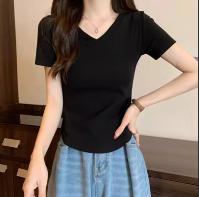 Áo thun nữ cổ tim