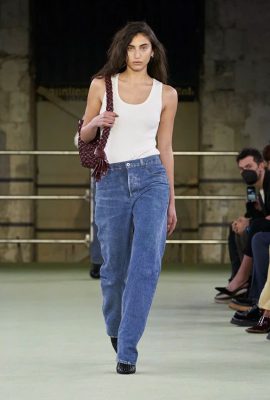 áo ba lỗ nữ mặc với quần