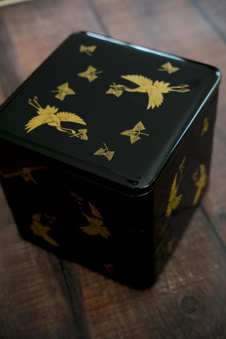 輪島の名店　五島屋漆器　三段重箱　松喰鶴 輪島の名店 五島屋漆器 三段重箱 松喰鶴 - メルカリ